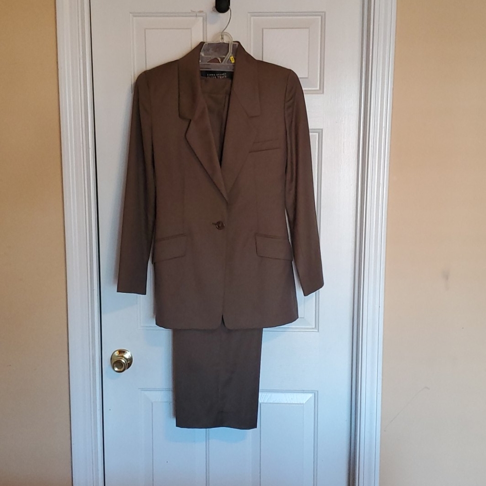 Ladies Pantsuit